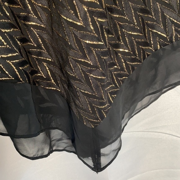 Alfani Women's Metallic Pointed-Hem Top - Picture 5 of 10